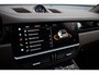 Porsche Cayenne Coupé 3.0 E-Hybrid 462pk Platinum Edition SportDesign | Pano | ACC | Trekhaak | 22'' Wielen | Bose | Achterasbesturing | Stoelventilatie | Sportuitlaat |