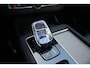 Volvo XC90 T8 445PK Plug-in hybrid AWD Ultra Dark | Luchtvering | Gelamineerde Ruiten | Nappa Leder incl. Ventilatie & Massagefunctie | 22" Velgen | Adaptive Cruise & Pilot Assist | 360 Camera | Semi elektr.  Trekhaak |