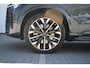 Volvo XC90 T8 445PK Plug-in hybrid AWD Ultra Dark | Luchtvering | Gelamineerde Ruiten | Nappa Leder incl. Ventilatie & Massagefunctie | 22" Velgen | Adaptive Cruise & Pilot Assist | 360 Camera | Semi elektr.  Trekhaak |