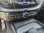 Volvo XC60 2.0 B4 R Design Inscription,trekhaak,360 camera