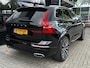 Volvo XC60 2.0 B5 250 PK Inscription Aut. | SCHUIF/KANTELDAK| HEAD UP DISPLAY| LEDER| ADAPTIEVE CRUISE CONTROL| HARMAN/KARDON SOUND| DODEHOEK DETECTIE| FULL LED|