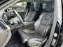 Volvo XC60 2.0 B5 250 PK Inscription Aut. | SCHUIF/KANTELDAK| HEAD UP DISPLAY| LEDER| ADAPTIEVE CRUISE CONTROL| HARMAN/KARDON SOUND| DODEHOEK DETECTIE| FULL LED|