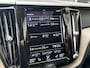 Volvo XC60 2.0 B5 250 PK Inscription Aut. | SCHUIF/KANTELDAK| HEAD UP DISPLAY| LEDER| ADAPTIEVE CRUISE CONTROL| HARMAN/KARDON SOUND| DODEHOEK DETECTIE| FULL LED|