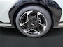 Kia EV4 Fastback GT-Line Business Edition 81.4 kWh | Stoel- en stuurwielverwarming | Adaptieve Cruisecontrol | Privacy glass | Achteruitrijcamera | Elektrisch verstelbare voorstoelen |