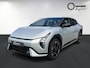 Kia EV4 Fastback GT-Line Business Edition 81.4 kWh | Stoel- en stuurwielverwarming | Adaptieve Cruisecontrol | Privacy glass | Achteruitrijcamera | Elektrisch verstelbare voorstoelen |