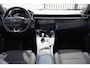 Lynk & Co 01 1.5 Panoramadak/360° Camera/Keyless/Lane assist/Adaptive cruise control/Apple carplay/Climate control/Stoelverwarming/Dodehoek detectie/Elektrisch sluitende achterklep/Elektrisch verstelbare stoel met geheugen