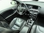 Volvo V40 2.0 T4 190pk Business Sport / Panorama dak / Lederen bekleding / On call / Stoelverwarming / Camera /