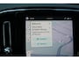 Volvo EX40 Single Motor Extended Range Plus 82 kWh | Trekhaak | Verwarmbare voorstoelen en stuurwiel | Warmtepomp | Premium audio by Harman Kardon | Apple carplay/Android auto | Adaptieve cruise control
