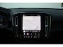 Volvo EX40 Single Motor Extended Range Plus 82 kWh | Trekhaak | Verwarmbare voorstoelen en stuurwiel | Warmtepomp | Premium audio by Harman Kardon | Apple carplay/Android auto | Adaptieve cruise control
