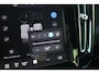 Volvo EX40 Single Motor Extended Range Plus 82 kWh | Trekhaak | Verwarmbare voorstoelen en stuurwiel | Warmtepomp | Premium audio by Harman Kardon | Apple carplay/Android auto | Adaptieve cruise control