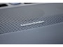 Volvo EX40 Single Motor Extended Range Plus 82 kWh | Trekhaak | Verwarmbare voorstoelen en stuurwiel | Warmtepomp | Premium audio by Harman Kardon | Apple carplay/Android auto | Adaptieve cruise control