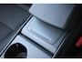 Volvo EX40 Single Motor Extended Range Plus 82 kWh | Trekhaak | Verwarmbare voorstoelen en stuurwiel | Warmtepomp | Premium audio by Harman Kardon | Apple carplay/Android auto | Adaptieve cruise control