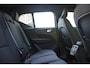 Volvo EX40 Single Motor Extended Range Plus 82 kWh | Trekhaak | Verwarmbare voorstoelen en stuurwiel | Warmtepomp | Premium audio by Harman Kardon | Apple carplay/Android auto | Adaptieve cruise control