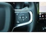 Volvo EX40 Single Motor Extended Range Plus 82 kWh | Trekhaak | Verwarmbare voorstoelen en stuurwiel | Warmtepomp | Premium audio by Harman Kardon | Apple carplay/Android auto | Adaptieve cruise control