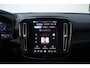 Volvo EX40 Single Motor Extended Range Plus 82 kWh | Trekhaak | Verwarmbare voorstoelen en stuurwiel | Warmtepomp | Premium audio by Harman Kardon | Apple carplay/Android auto | Adaptieve cruise control