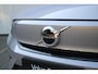 Volvo EX40 Single Motor Extended Range Plus 82 kWh | Trekhaak | Verwarmbare voorstoelen en stuurwiel | Warmtepomp | Premium audio by Harman Kardon | Apple carplay/Android auto | Adaptieve cruise control