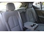 Volvo EX40 Single Motor Extended Range Plus 82 kWh | Trekhaak | Verwarmbare voorstoelen en stuurwiel | Warmtepomp | Premium audio by Harman Kardon | Apple carplay/Android auto | Adaptieve cruise control