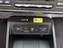 Hyundai Kona 1.6 GDI HEV Premium Sky | Lederen bekleding | Apple Carplay/Android Auto | Schuif-/Kantel Dak | Stoelverwarming | Navigatiesysteem Full Map | Lichtmetalen Velgen 18'' |