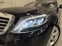 Mercedes-Benz S-klasse 500 4Matic Prestige Plus PANO/BURMESTER/NAPPA-LEER/SOFT-CLOSE/360CAMERA/VENTILATIE/LUCHTVERING/SFEER/DISTRONIC/ALCANTARA-HEMEL/OBSIDIANSCHWARZ/VOLLEDIG MERCEDES DEALER HISTORIE