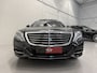 Mercedes-Benz S-klasse 500 4Matic Prestige Plus PANO/BURMESTER/NAPPA-LEER/SOFT-CLOSE/360CAMERA/VENTILATIE/LUCHTVERING/SFEER/DISTRONIC/ALCANTARA-HEMEL/OBSIDIANSCHWARZ/VOLLEDIG MERCEDES DEALER HISTORIE