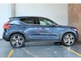 Volvo XC40 T4 Recharge Inscription | Panoramadak | Lederen Bekleding | Parkeercamera | Parkeersensoren voor + achter | Stoelverwarming | Stuurwielverwarming | Navigatie | Apple Carplay / Android Auto