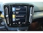 Volvo XC40 T4 Recharge Inscription | Panoramadak | Lederen Bekleding | Parkeercamera | Parkeersensoren voor + achter | Stoelverwarming | Stuurwielverwarming | Navigatie | Apple Carplay / Android Auto