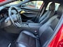 Mazda 3 2.0 e-SkyActiv-X M Hybrid 180 Comfort met Bose AUTOMAAT | LEDER | Bose Audio | A.CAMERA | HEAD-UP DISPLAY | APPLE CARPLAY/ANDROID AUTO | 18"LM VELGEN | NED.AUTO | DELAER ONDERHOUDEN |