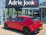 Mazda 3 2.0 e-SkyActiv-X M Hybrid 180 Comfort met Bose AUTOMAAT | LEDER | Bose Audio | A.CAMERA | HEAD-UP DISPLAY | APPLE CARPLAY/ANDROID AUTO | 18"LM VELGEN | NED.AUTO | DELAER ONDERHOUDEN |