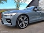Volvo S60 2.0 B3 R-Design NL-Auto ! 1e Eigenaar ! BTW-Auto ! Full-Option ! Thunder Grey Met.