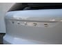 Volvo XC40 T2 R-Design | Verwarmbare voorstoelen en stuurwiel | Apple carplay/Android auto | Adaptieve cruise control | Keyless | Parkeersensor achter | Extra getint glas | 18 inch Lichtmetalen velgen