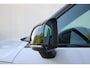 Volvo XC40 T2 R-Design | Verwarmbare voorstoelen en stuurwiel | Apple carplay/Android auto | Adaptieve cruise control | Keyless | Parkeersensor achter | Extra getint glas | 18 inch Lichtmetalen velgen