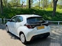 Toyota Yaris 1.5 Hybrid Active platinum pearl white