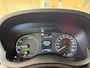Toyota Yaris 1.5 Hybrid Active platinum pearl white