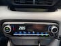 Toyota Yaris 1.5 Hybrid Active platinum pearl white