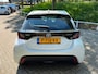 Toyota Yaris 1.5 Hybrid Active platinum pearl white
