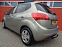 Kia Venga 1.4 CVVT Plus Pack 90PK Airco Cruise Trekhaak Navi Achteruitrijcamera Hoge-Instap NL-Auto