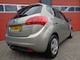 Kia Venga 1.4 CVVT Plus Pack 90PK Airco Cruise Trekhaak Navi Achteruitrijcamera Hoge-Instap NL-Auto