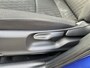Toyota Yaris 1.5 Hybrid Dynamic 1e eigenaar, dealeronderhouden, parkeersensoren voor, parkeercamera achter, Apple Carplay, Android Auto, Toyota 10 jaar garantie programma, Toyota pechhulppas, rijklaarprijs incl. garantie en onderhoud!