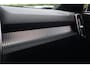 Volvo XC40 T4 Recharge R-Design | Stoelverwarming | Trekhaak | Parkeercamera |
