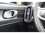Volvo XC40 T4 Recharge R-Design | Stoelverwarming | Trekhaak | Parkeercamera |