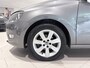 Volkswagen Polo 1.2 TSI Highline Cruise Control |Electronic Climate Controle | Extra Getint Glas | Lederen Stuurwiel en Versnellingspook | Lichtmetalen Velgen 15'' | Sportstoelen | Audio Installatie | Multimedia-Voorbereiding | Parkeersensor Achter