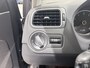 Volkswagen Polo 1.2 TSI Highline Cruise Control |Electronic Climate Controle | Extra Getint Glas | Lederen Stuurwiel en Versnellingspook | Lichtmetalen Velgen 15'' | Sportstoelen | Audio Installatie | Multimedia-Voorbereiding | Parkeersensor Achter