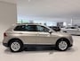 Volkswagen Tiguan 1.4 TSI ACT Comfortline Airco | Airco Seperaat Achter | Autonomous Emergency Braking | Comfortstoelen | Cruise Control | Lichtmetalen Velgen 17'' | Multimedia-Voorbereiding | Parkeersensor Voor en Achter | Regensensor | Rijstrooksensor | Start/Stop Systeem | Vermoeidheidsherkenning | Vervolgbotsing Preventie | Keyless Entry | Voorstoelen Verwarmd | Apple Carplay/Android Auto | LED Koplampen Adaptief | Parkeer Assistent | Rondomzicht Camera | Alarmsysteem | Navigatiesysteem Full Map | Velours Bekleding | Elektrisch Glazen Panoramadak | Voorstoelen met Massagefunctie | Spraakbediening | Trekhaak Elektrisch Uitklapbaar