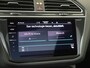 Volkswagen Tiguan 1.4 TSI eHybrid R-Line Business+ | Panoramadak | Trekhaak | Lederen bekleding met memory | Adaptieve demping | 360 camera | Keyless | Matrix LED |