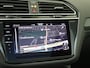 Volkswagen Tiguan 1.4 TSI eHybrid R-Line Business+ | Panoramadak | Trekhaak | Lederen bekleding met memory | Adaptieve demping | 360 camera | Keyless | Matrix LED |
