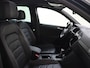 Volkswagen Tiguan 1.4 TSI eHybrid R-Line Business+ | Panoramadak | Trekhaak | Lederen bekleding met memory | Adaptieve demping | 360 camera | Keyless | Matrix LED |