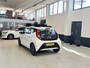 Toyota Aygo 1.0 VVT-i x-play cabrio | Apple Carplay/ Android Auto | Camera | NL| 1 Eig |