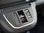 Peugeot e-Expert 75 kwh 136 PK L2 / Elektrisch / Virtual / Camera / PDC / Stuurverwarming / Adaptive Cruise / PDC / Bluetooth / Navigatie