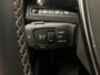 Peugeot 3008 1.6 HYbrid 225 Allure Pack Business | Elektrische achterklep | Camera | Stoelverwarming | Afneembare trekhaak | Keyless | Achterbank in delen neerklapbaar | Achteruitrijcamera | Apple Carplay/Android Auto|telefoonintegratie premium