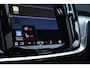 Volvo V60 T6 Recharge AWD Essential Edition | Long Range | Verwarmbare voorstoelen | Verwarmbaar stuurwiel | Verwarmbare achterbank | Google Infotainment | Parkeercamera | 19 inch Lichtmetalen velgen